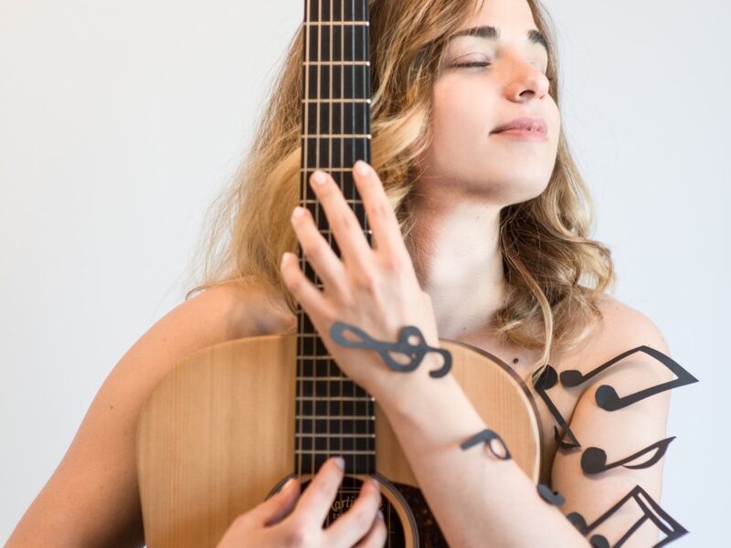 Magda Moyo - wokal+pianino/gitara